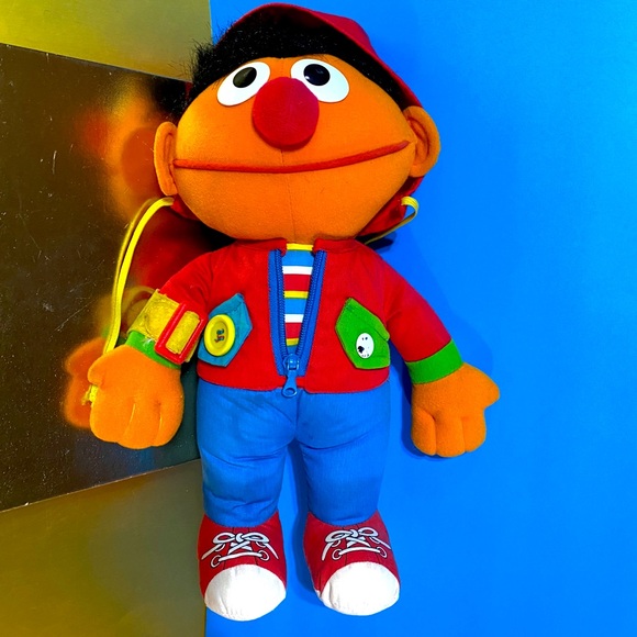 SESAME STREET VTG 1990 DRESS ME UP ERNIE PLAYSKOOL LEARNING COLLECTIBLE PLUSH - Picture 4 of 12
